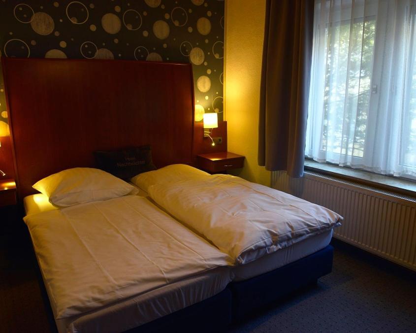 Hotel-Nachtwaechter Унна Екстер'єр фото