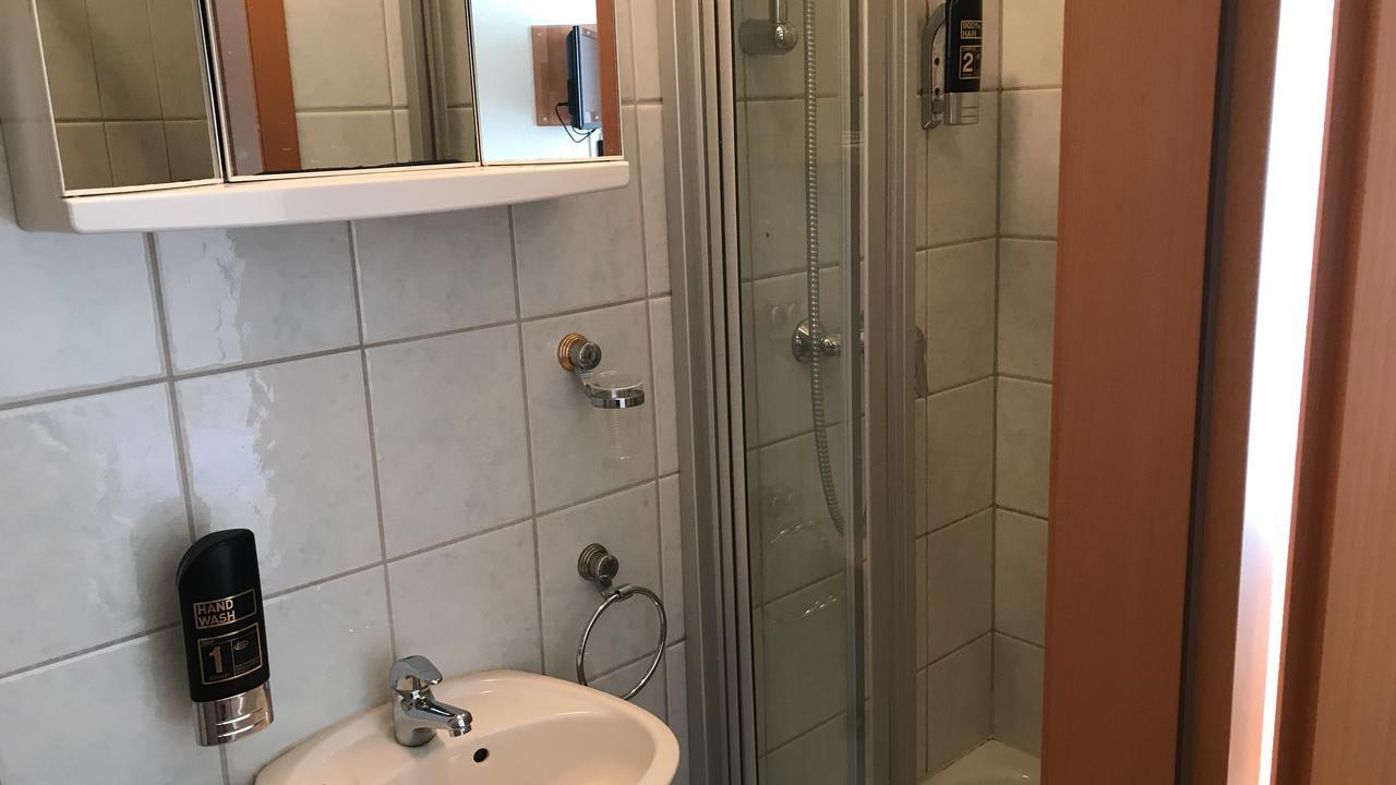 Hotel-Nachtwaechter Унна Екстер'єр фото